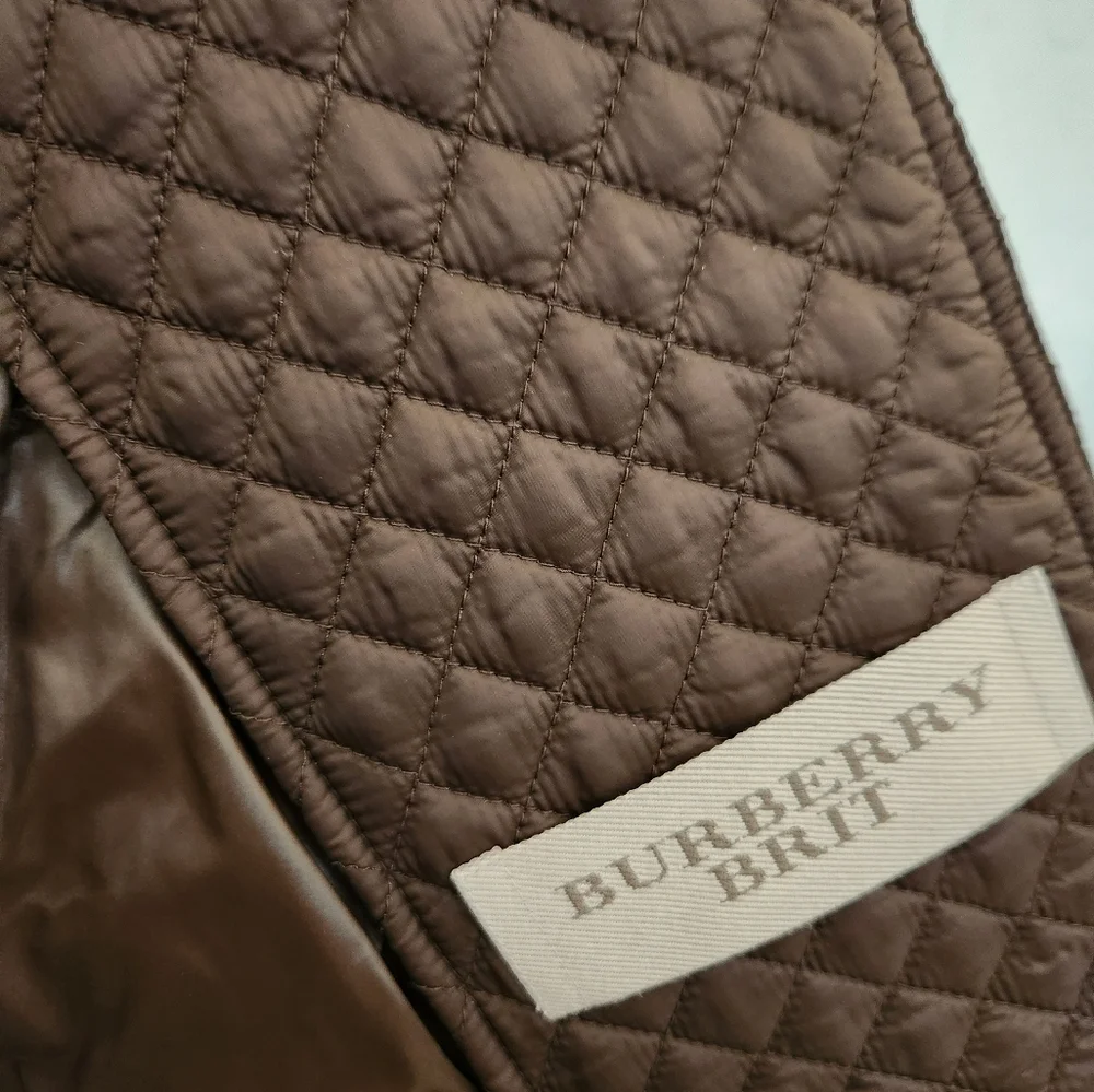 Burberry Brown Quilted Moto Jacket with classic Nova Check Lining. - Picture 5 of 7